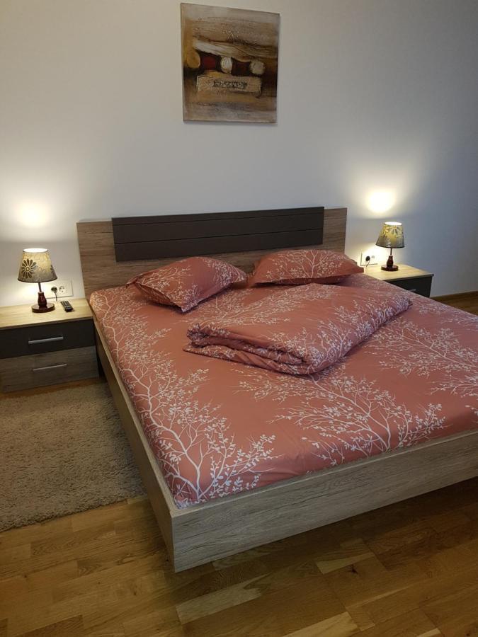 Apartament Monadin Ultracentral Apartment Brasov